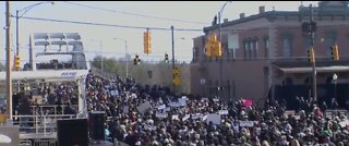 Reenacting Bloody Sunday march in Las Vegas