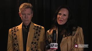 Randy Travis works towards his comeback | Rare Country