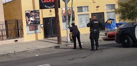 Guns Drawn Police Action On Figueroa St. Downtown L.A.