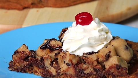 Chocolate Chip Cookie Dough Pizza