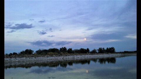 Rock Lake Relaxation