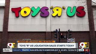 Toys R Us begins liquidation sale