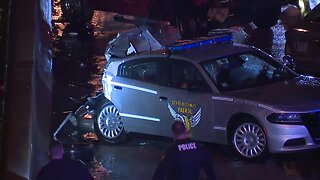 State trooper struck while investigating crash