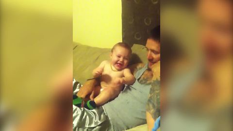 Baby Wipes Give Baby Boy All The Giggles