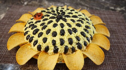 Bright, layered Sunflower salad with chips