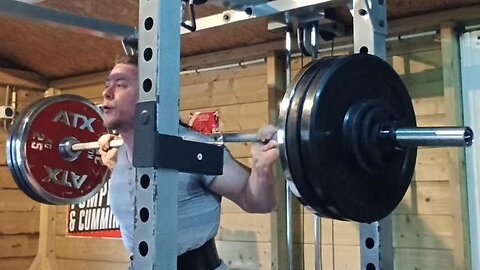 Easy 3x3 147.5 Kgs Pin Squat Back-offs. Last Set