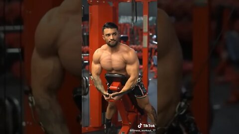 Chest workout. Credit: Luis Sierra. #fitnessworkout #fitnesstraining #gymworkout #workoutm