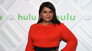 Mindy Kaling Turned Down ‘Dream Job’ To Stay On ‘The Office’