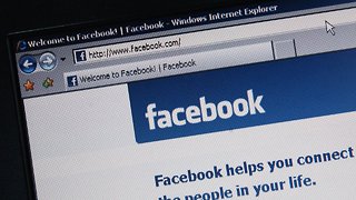 Facebook 'Unintentionally' Uploaded 1.5M Users' Email Contacts