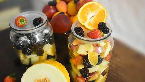 How to Make a Summer Fruit Salad that Stays Fresh in the Fridge for Weeks !
