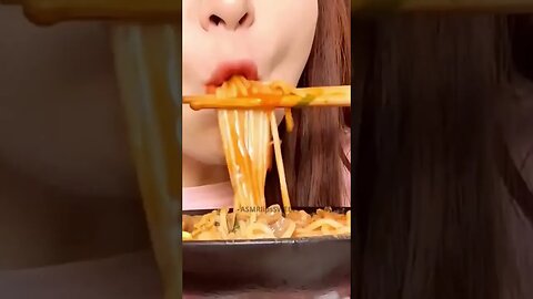 Noodles Mukbang ASMR Show: Eating Tiểu Tỷ Tỷ Niu Niu #mukbangeatingasmr #noodlesasmr #niuniu #viral