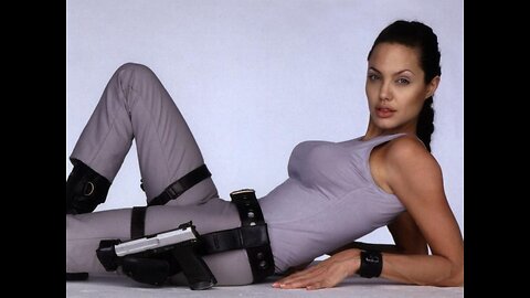 Angelina Jolie - Lara Croft: Tomb Raider (2001) - Action scene