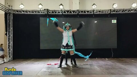 Apresentação Cosplay de Hatsune Miku e Zatsune Miku de Vocaloid no 25º Campinas Anime Fest (2022)