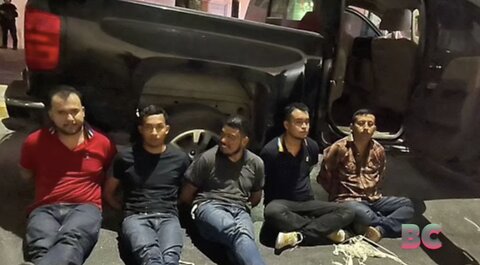 Cartel says sorry; 5 assassins tied up, dumped in street, apology note left