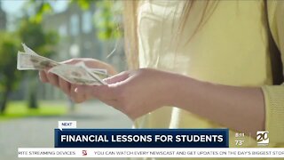 Financial lessons for college freshmen