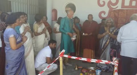 SOUTH AFRICA - Cape Town - Sri Siva Aalayam 40th Anniversary celebrations and sod turning in Athlone (cell phones videos) (GgU)