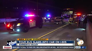 3 hurt after tour bus crashes into car on I-805 in Sorrento Valley area