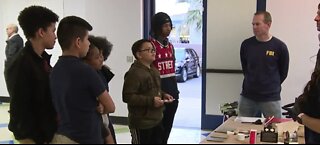 Local FBI and others visit kids for holidays