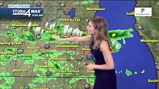 Morning thunderstorms clear out, sunny skies ahead