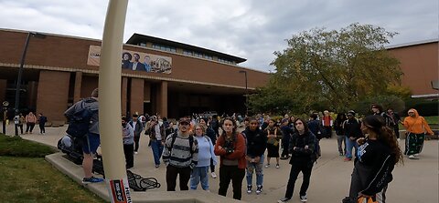 University of Wisconsin, Milwaukee: Drew A Large Crowd of Homos, Trans, Muslims, Atheists & Hypocrites, Student Steals My Tracts and Trashes Them So I Call Police, Lots of Great Questions