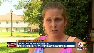 Mason mom accused of threatening student