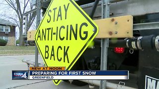 Crews prepare for Milwaukee's first snowfall of the season