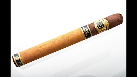 Hoyo de Monterrey Dark Sumatra Noche Cigar Review