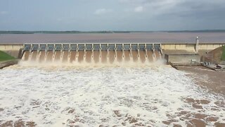 Sky 2 Drone footage of Keystone Dam