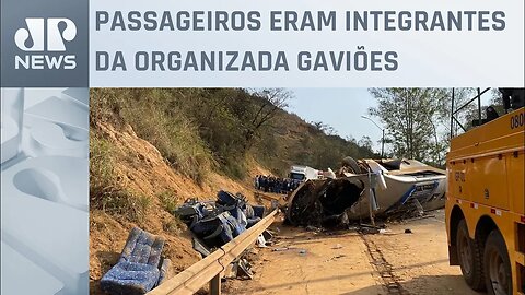Acidente em MG: Ônibus com torcedores do Corinthians capota e resulta em 7 vítimas fatais