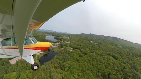 Strong Crosswinds at Moultonboro Airport 5M3