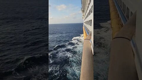 "Explorer of the Seas" Between Aruba and Cuba.
