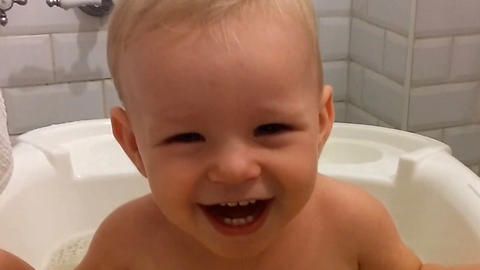 Baby Laughing Bubble Bath