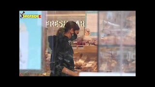 Deepika Padukone Spotted at Food Hall in Bandra | SpotboyE