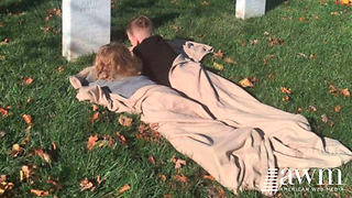 Kids Visit Military Dad’s Grave For The First Time, Mom’s Message About God Gains Praise