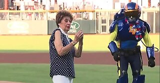 WATCH: WWII veteran throws first pitch at Aviators Independence Day celebration