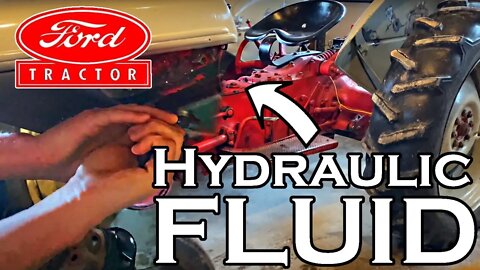 Ford 8N Tractor 🛢️ Changing Transmission Hydraulic Fluid