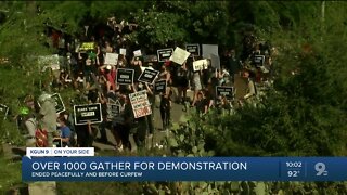 Over 1,000 gather at peaceful demonstration on UArizona Campus