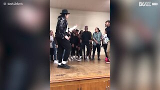 Des fans de Michael Jackson se lancent dans une battle