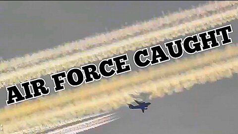 'Air Force' Caught On Camera "Military 'Geoengineering' Jets Spraying Heavy Chemtrails Over 'USA'