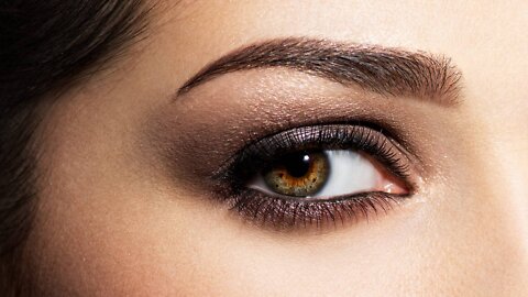 Beauty Tutorials: Beginners Guide To Smokey Eye Makeup Tutorial