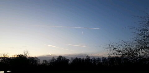 spraying us on boxing day #chemtrails #oxfordmartinschool