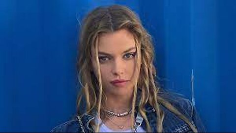 Stella Maxwell Bio| Stella Maxwell Instagram| Lifestyle and Net Worth and success story|kallis gomes