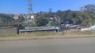 SOUTH AFRICA - Durban - Illegal electricity connections in Cato Manor (Video) (FKt)