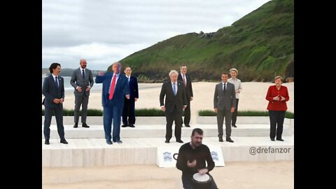 I fixed that staged G7 picture for them.