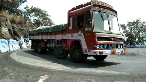 Heavy load transport Lorry Risk Driving Dhimbam Hairpin Bend Turning Hills Road Onlineanand -09