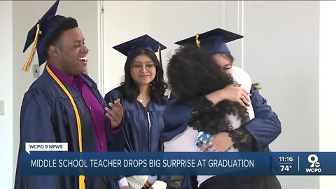 Middle school teacher surprises former students at Cincinnati graduation