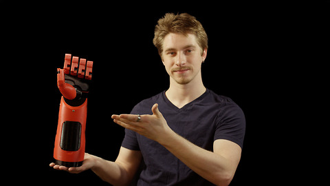 'Phantom Pain' prosthetic hand from 3D printer