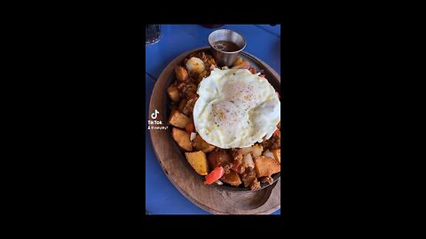 Recreando un plato de Papas salteadas con revoltillo y de tó😋👌🏼