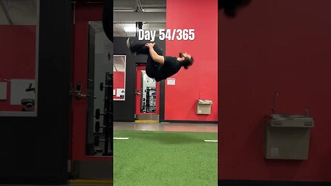 Loss of weight made me lighter #backflip #fit #fitness #acrobatics #gym #gains