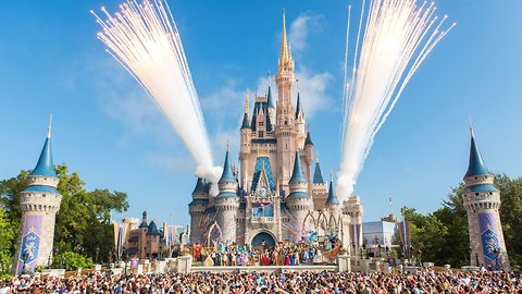 Disney Reportedly Withholding Bonuses From Union Employees
